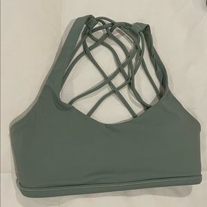 Lululemon Free To Be Wild Bra size 6 in green
